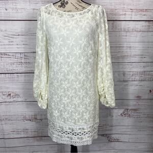 Laundry by shelli segal scoop neck lace size 4 long sleeve Dressy /wedding dress